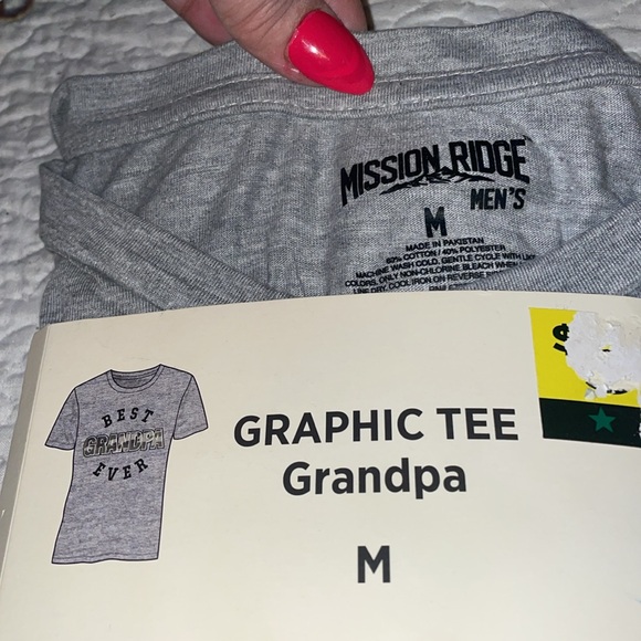 BNWT “Best Grandpa Ever” t-shirt. Men’s size medium - Picture 5 of 5